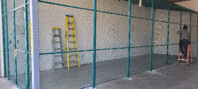 Chain Link Cage